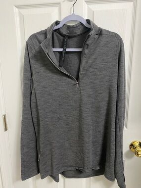 Men's Lululemon Gray Quarter-Zip pullover